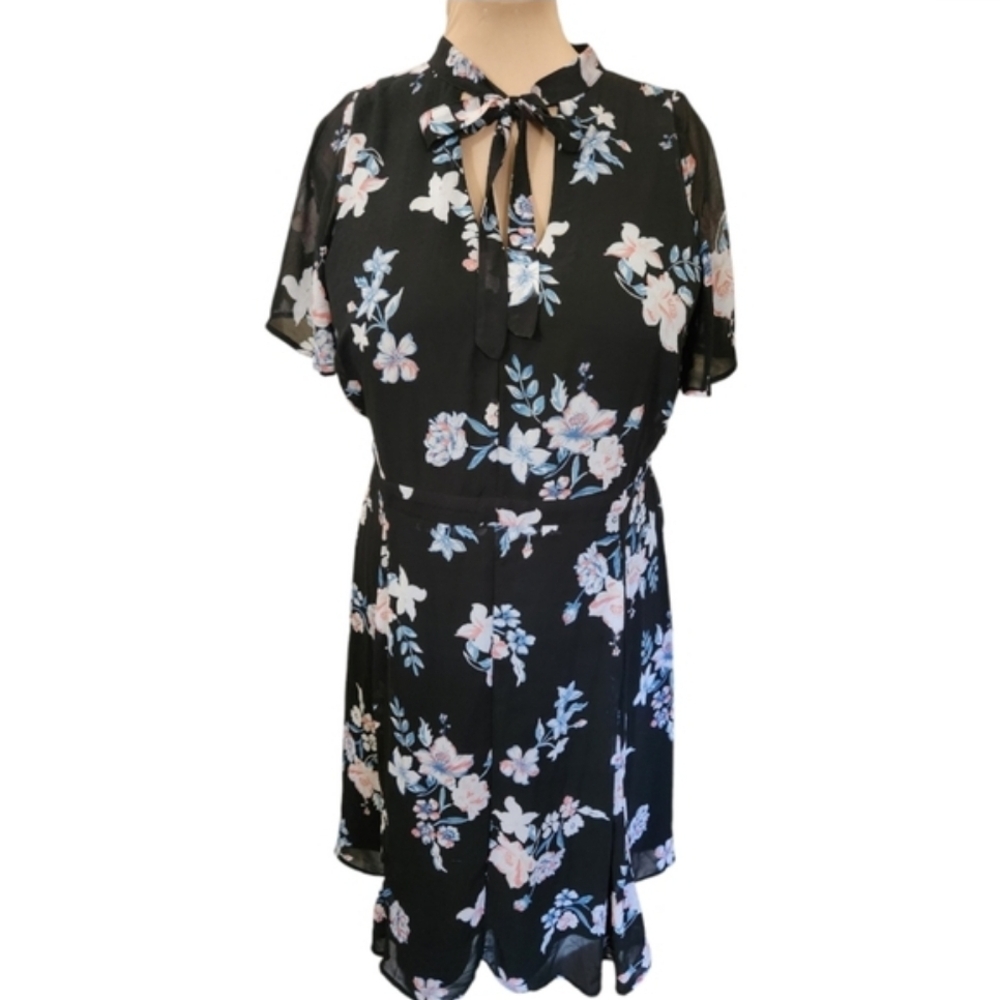 TORRID Multi-Color Floral Print Chiffon Skater Dress - Size 16 - Picture 3 of 12
